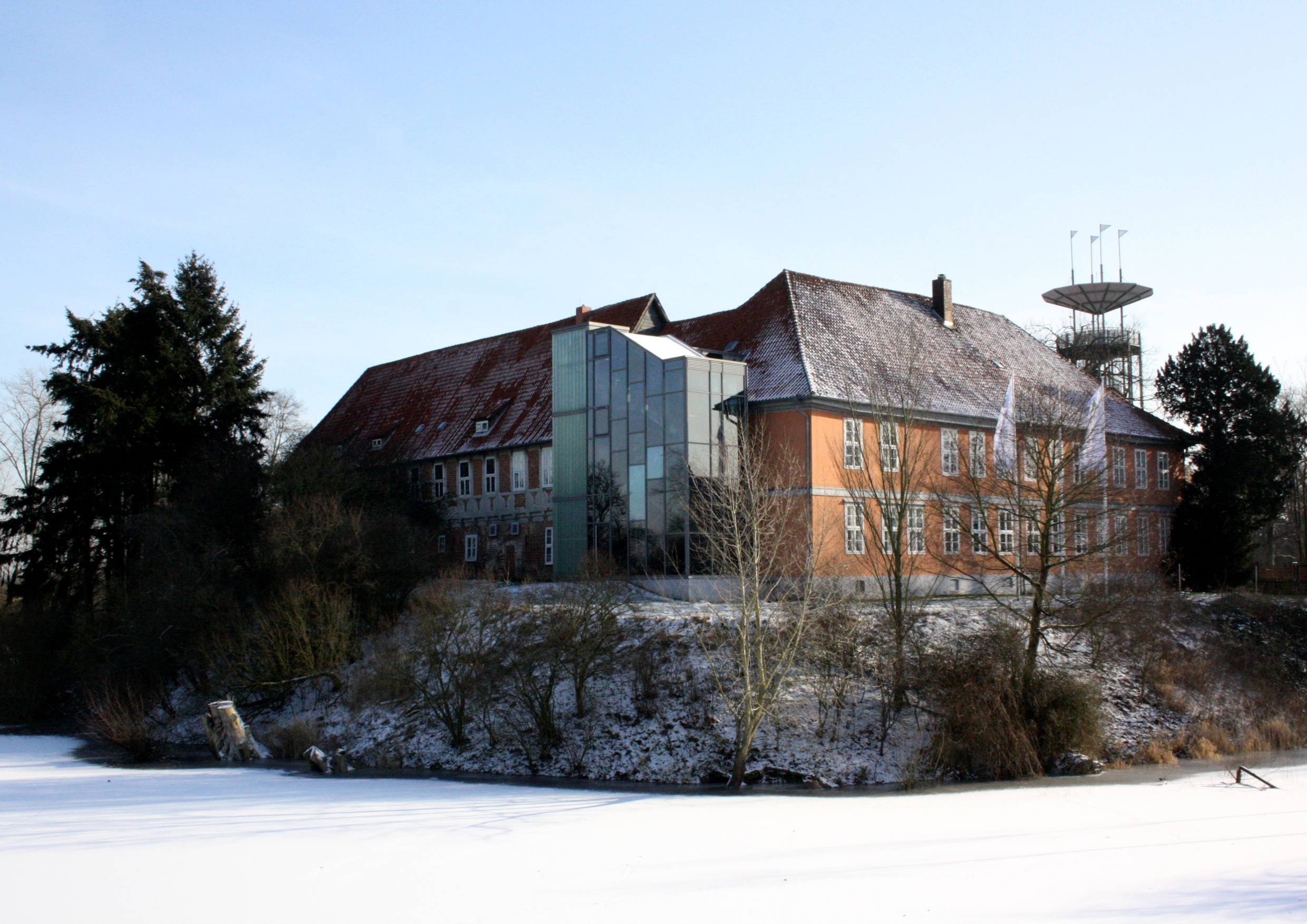 Biosphaerium Elbtalaue im Schloss Bleckede bei Schnee.
