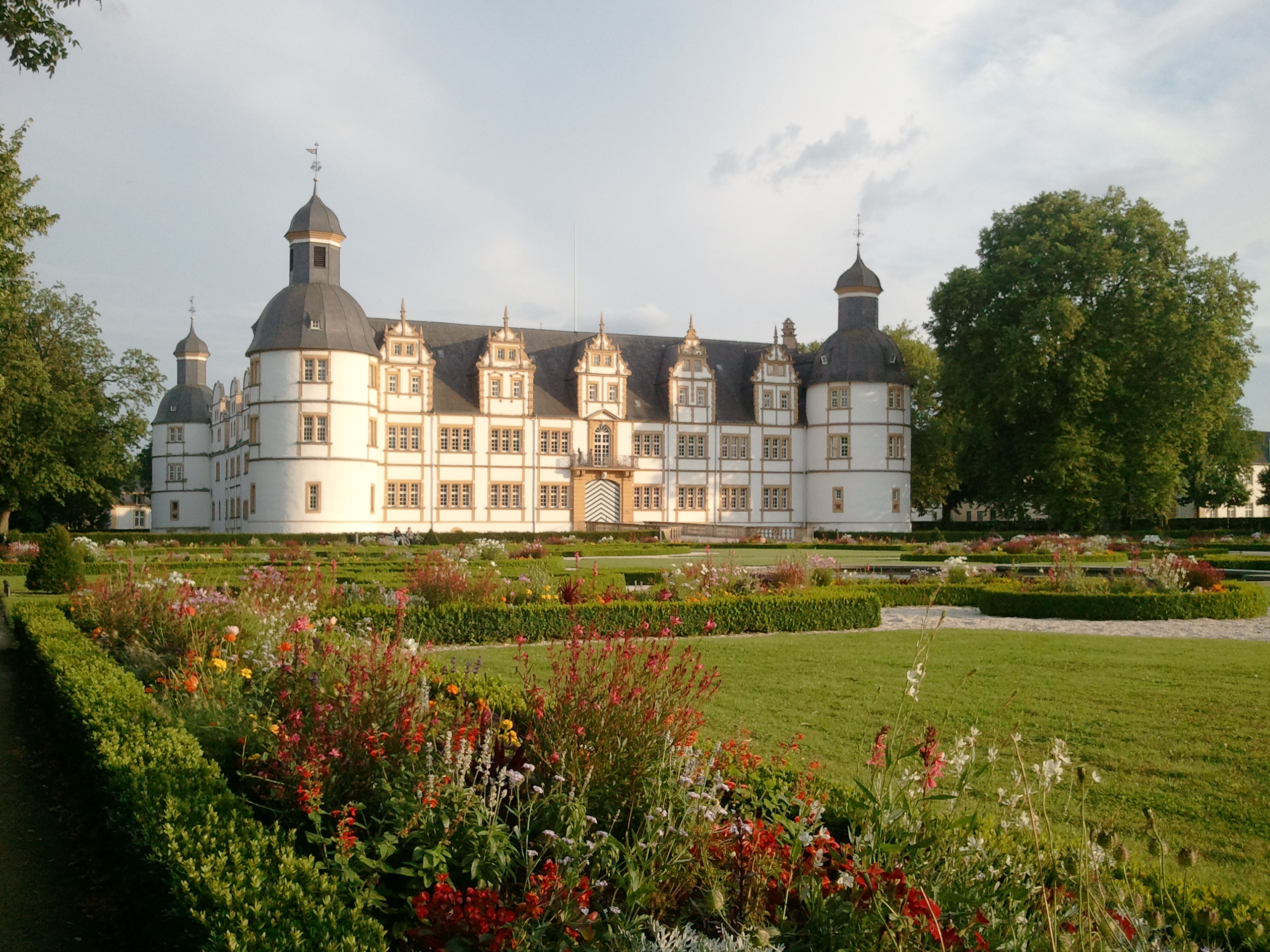 Schloss Neuhaus Paderborn.

