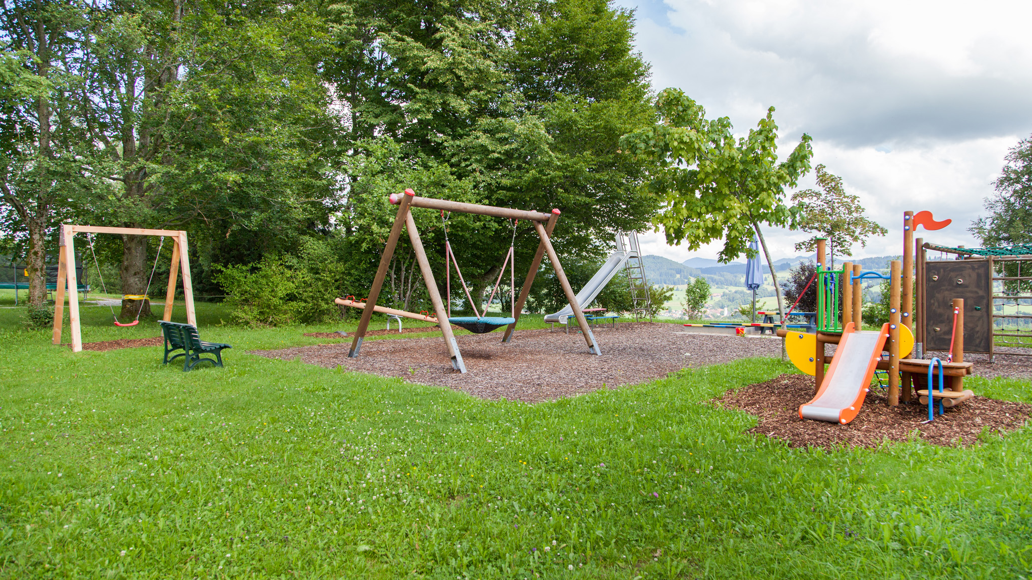 Spielplatz vom Gästehaus Allgäu Weite, Sulzberg.
