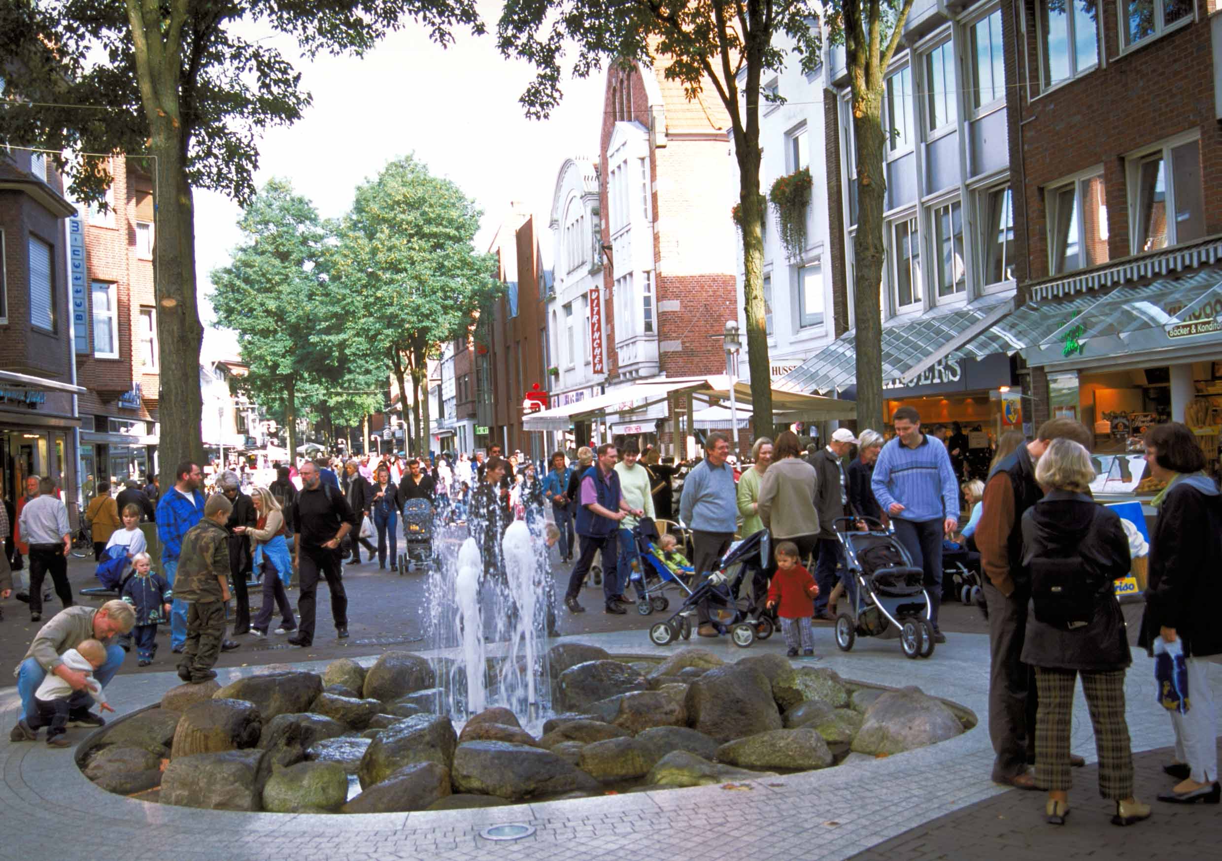 Nordhorn: Stadtmitte am Brunnen