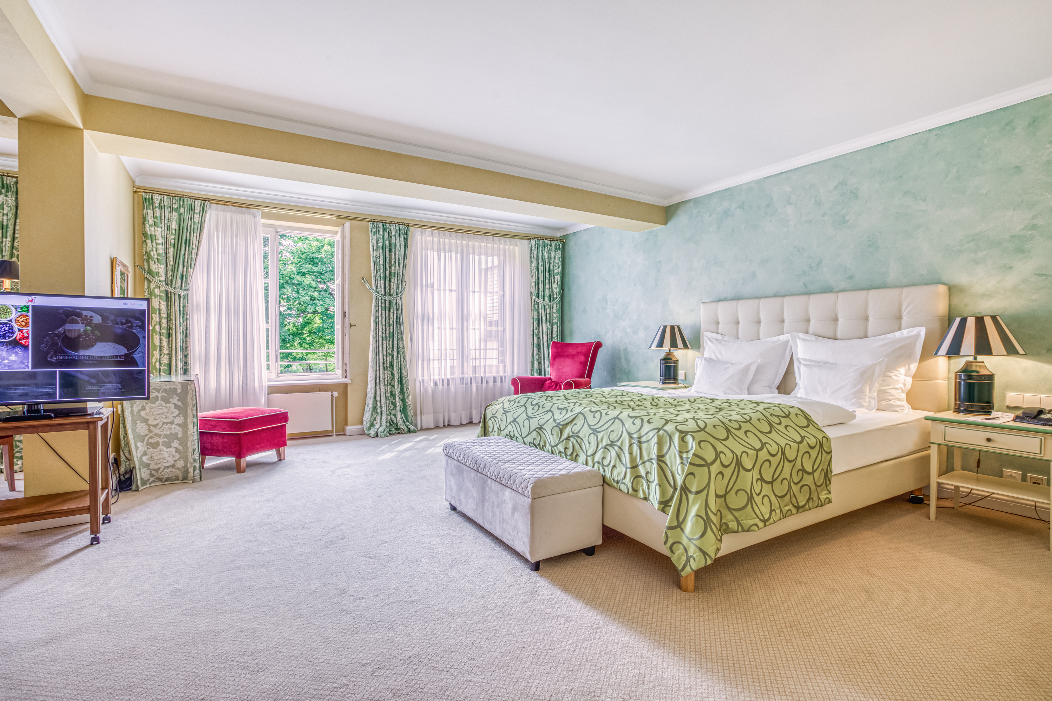 Superior Suite im Schlosshotel Friedrichsruhe, Zweiflingen.
