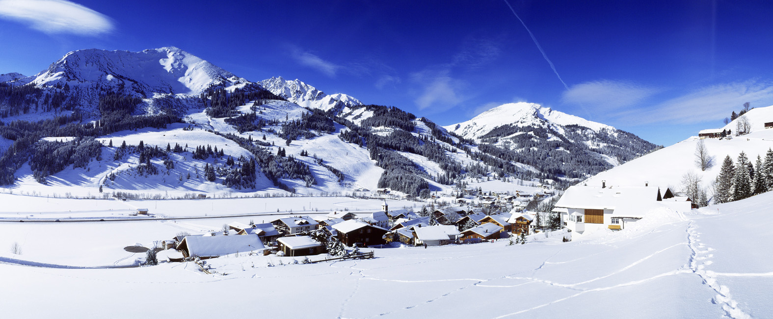 Das Tannheimer Tal liegt in Tirol gleich an der Grenze zum deutschen Allgäu.
