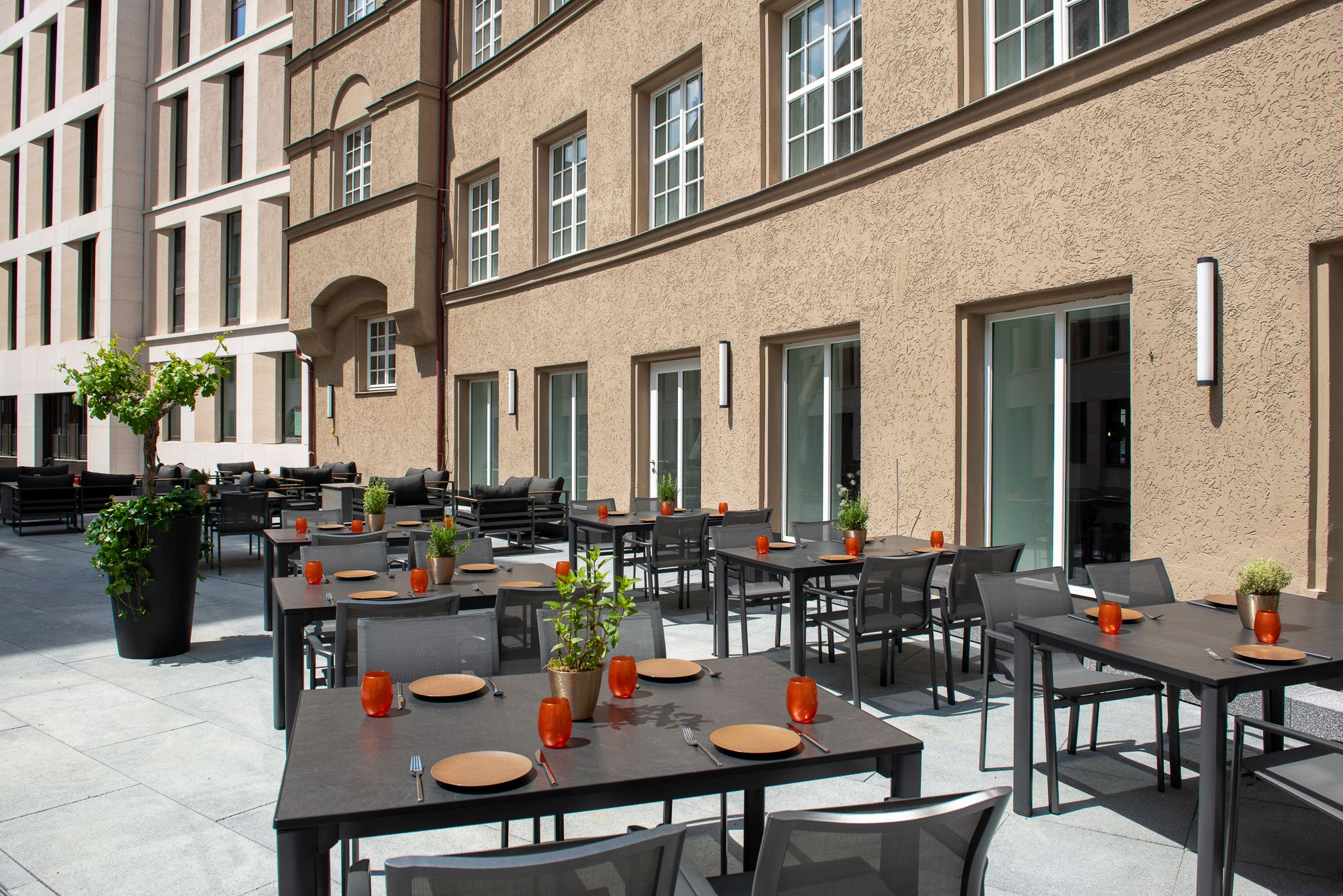 Terrasse Leonardo Royal, Nürnberg.
