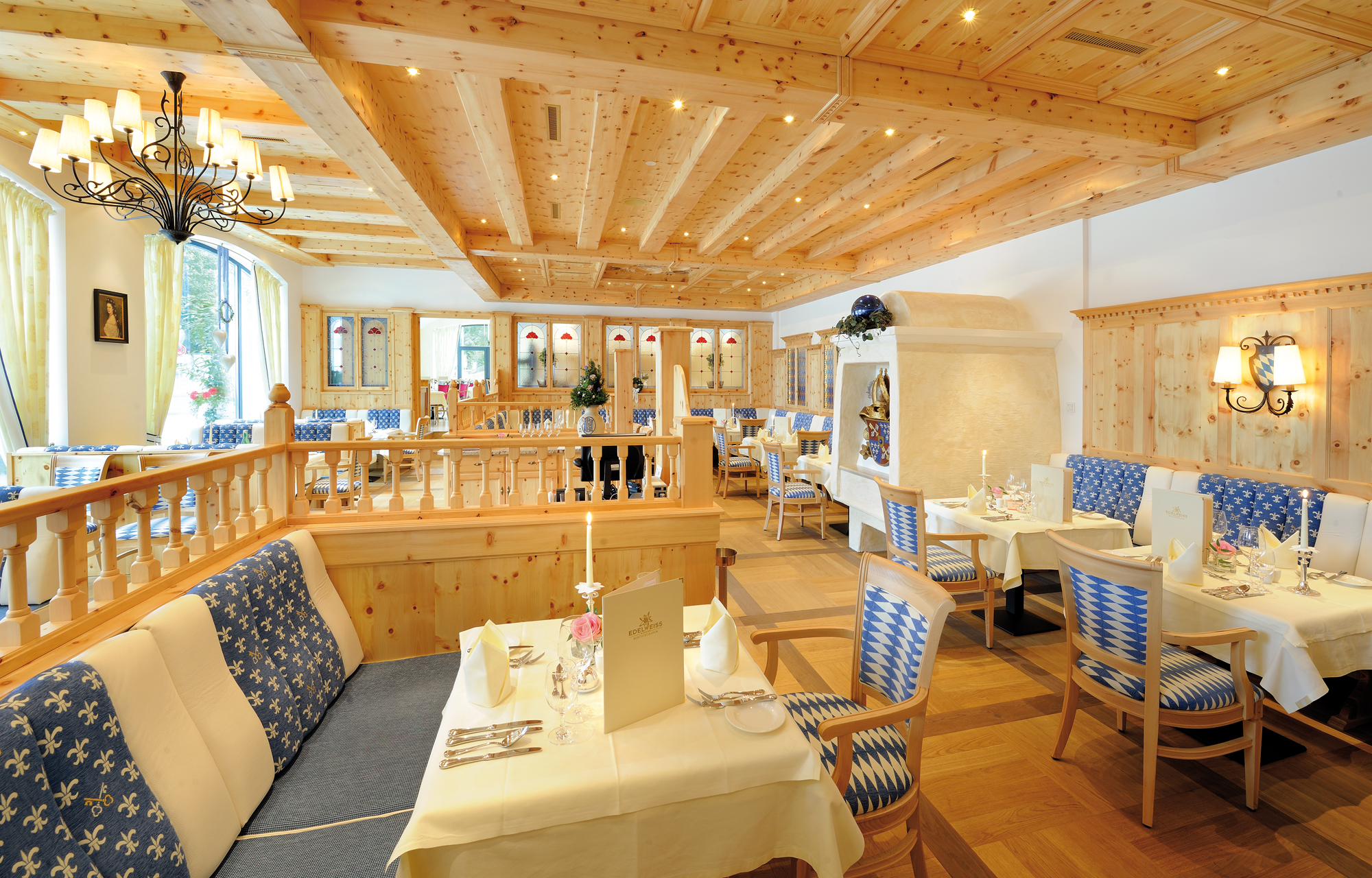 Das Restaurant Wittelsbacherstube des HOTEL EDELWEISS Berchtesgaden.
