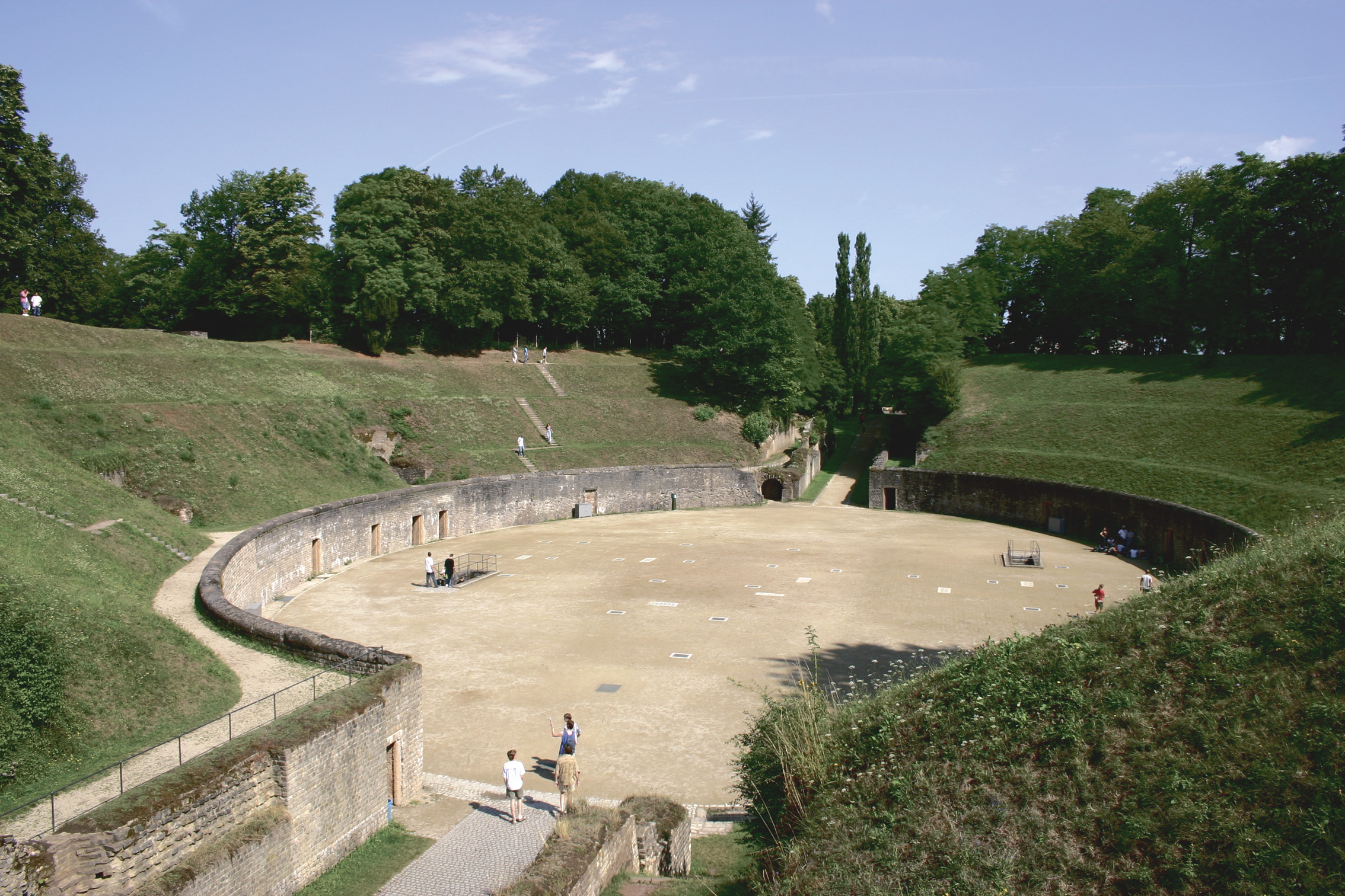 Römisches Amphitheater.
