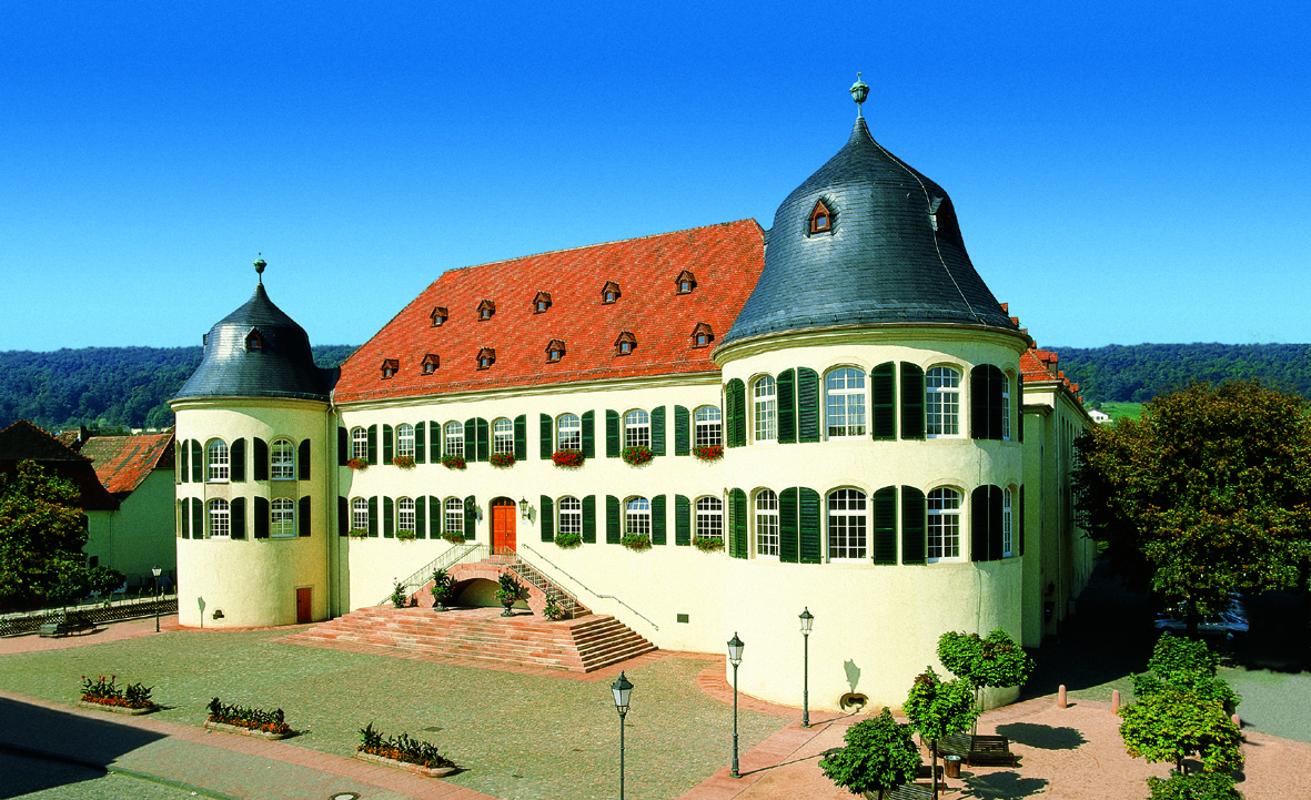 Bad Bergzaberner Schloss.
