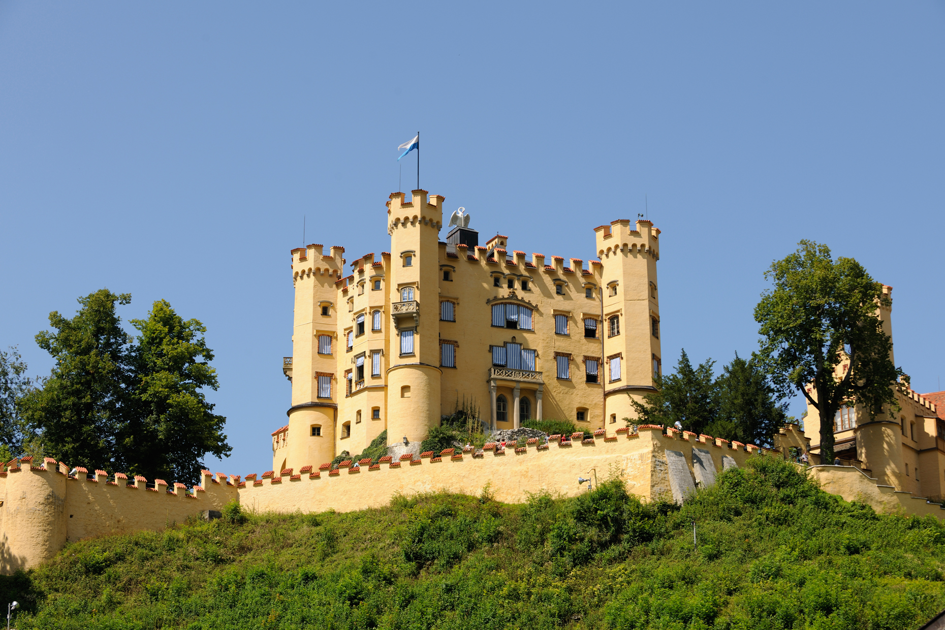 Schloss Hohenschwangau im Ortsteil Hohenschwangau der Gemeinde Schwangau.