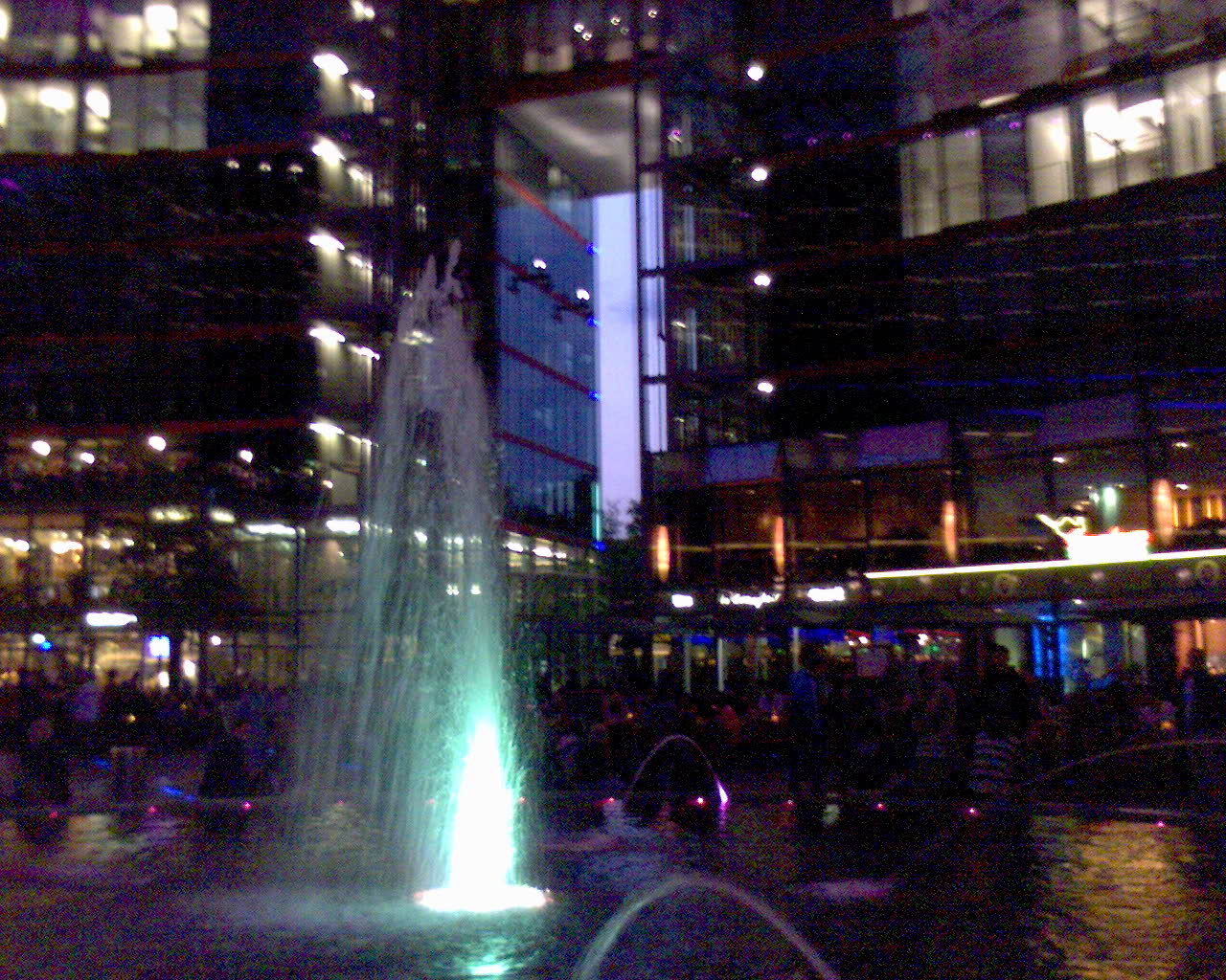 Brunnen im Sony Center Berlin