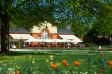 Orangerie mit Restaurant vom Schloss Herrnsheim, Worms.
