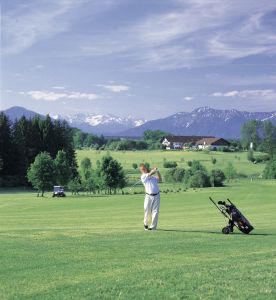 „(W)Hole in One“ - Golfen rund um den Starnberger See