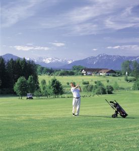 „(W)Hole in One“ – Golfen rund um den Starnberger See