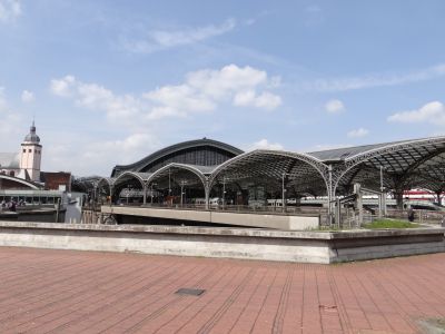 Deutsche Bahnhöfe kommen ins WM-Fieber