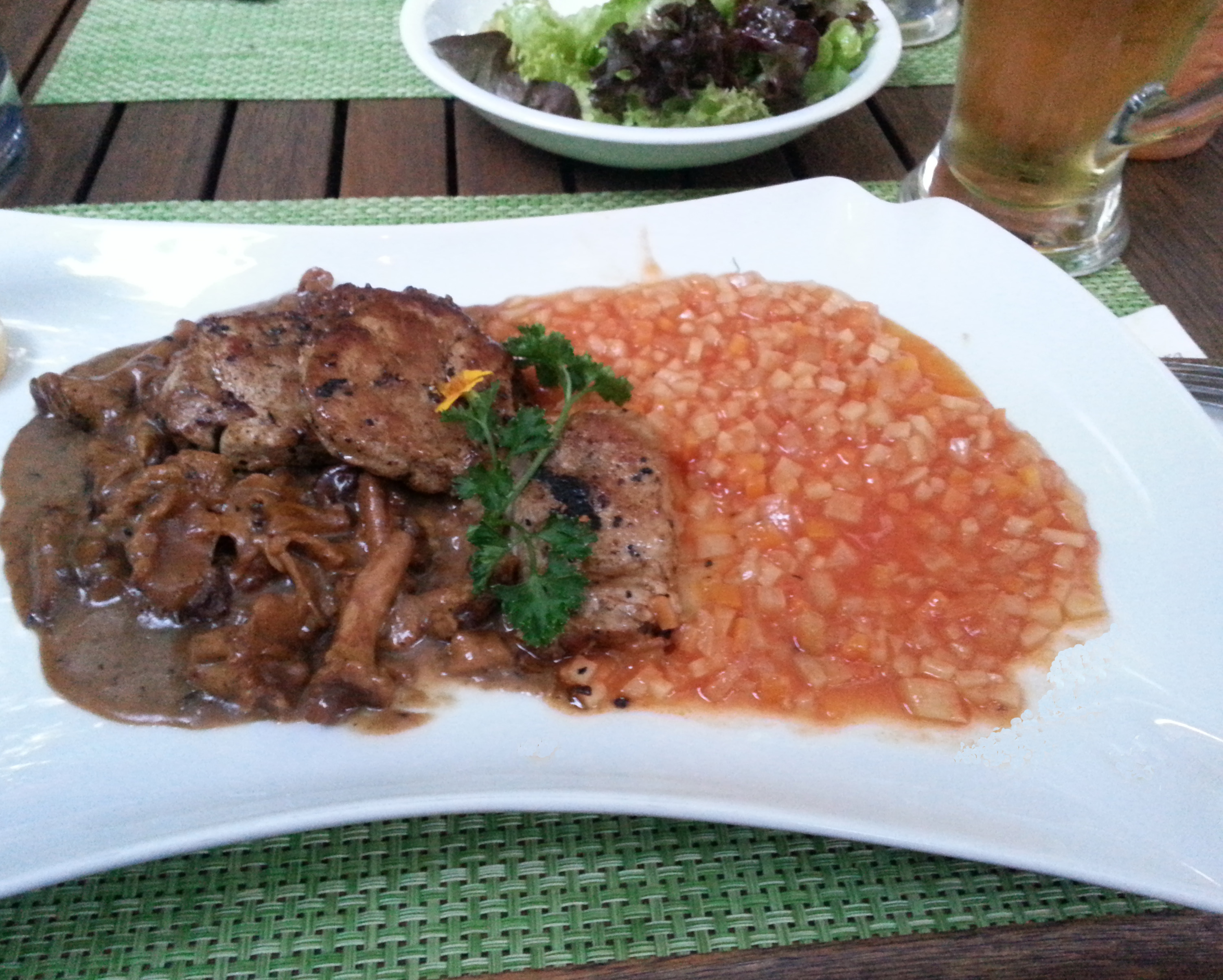 Schweinemedaillons mit Pfifferlingen und Kartoffel-Risotto