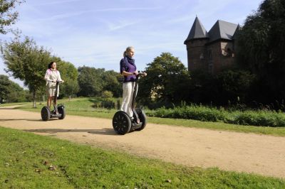 Zu Seen und Museen gleiten