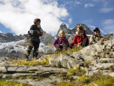 Themenwanderungen und kulinarische Gipfelgenüsse